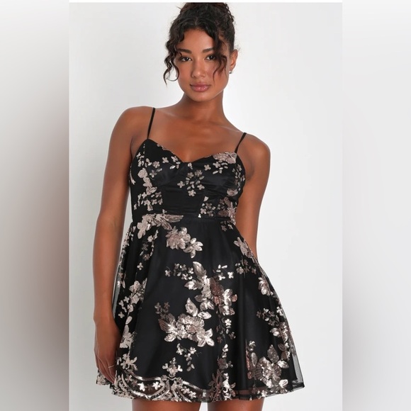 Lulus Glittering Personality Black Sequin Skater Bustier Mini Dress Size Small - Picture 1 of 9